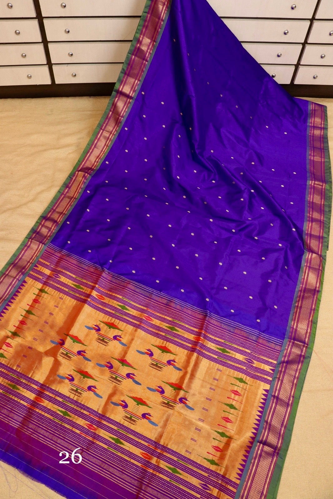 Kanira Narali Paithani